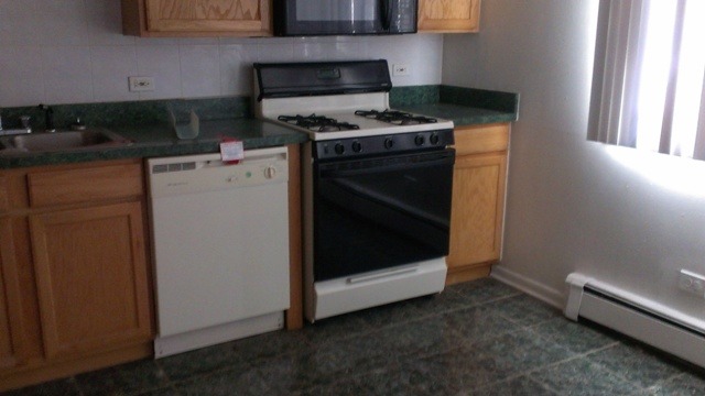 10324 South Ridgeland Avenue, Unit 104 Chicago Ridge, IL 60415 - Photo 3 of 6