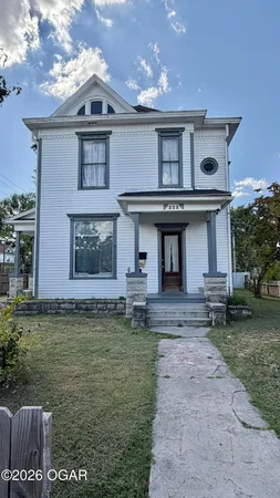 $176,400 | 222 South Webb Street, Webb City, MO 64870