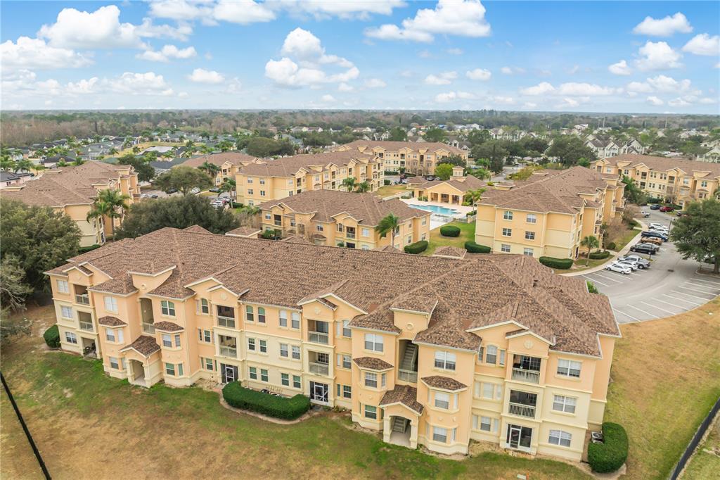 612 Terrace Ridge Circle, Unit 612 Davenport, FL 33896 - Photo 45 of 45 a view of a large building