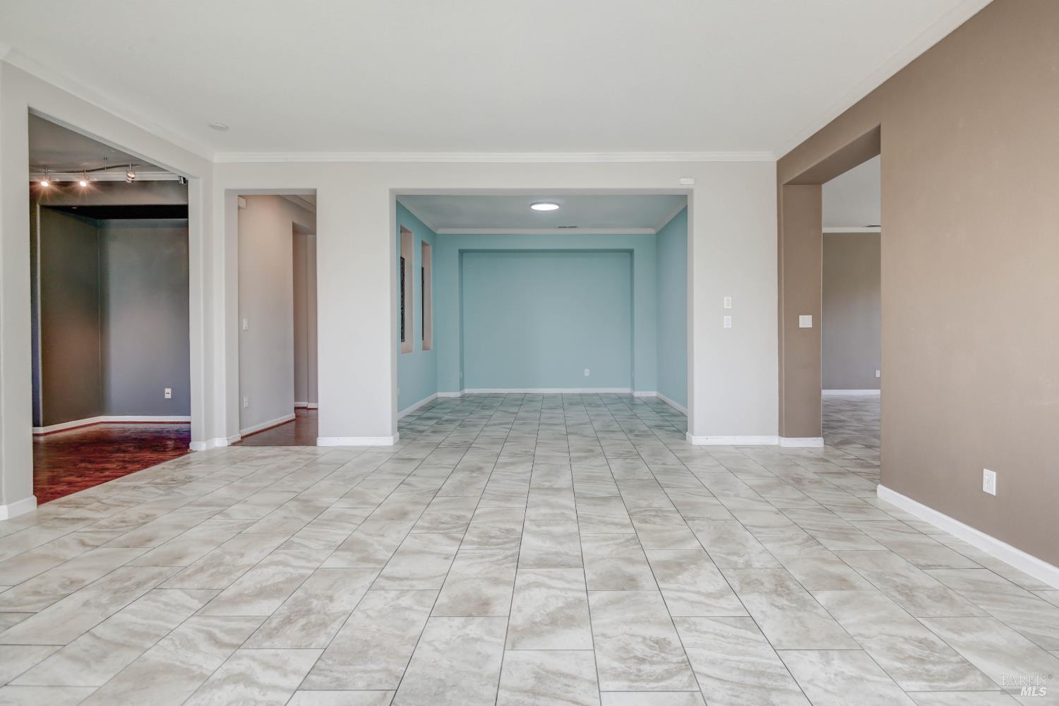 2418 Ridgewood Circle Fairfield, CA 94534 - Photo 13 of 53