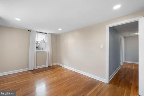 $300,000 | 1811 Sycamore Street, Wilmington, DE 19805