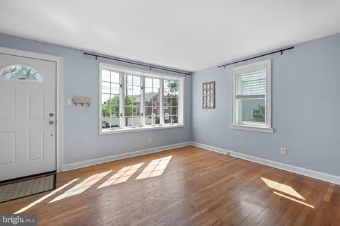 $300,000 | 1811 Sycamore Street, Wilmington, DE 19805