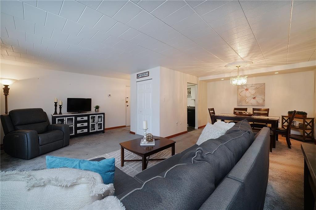 205 Coraopolis Road, Unit 4C Coraopolis, PA 15108 - Photo 9 of 29 Gallery Image 9