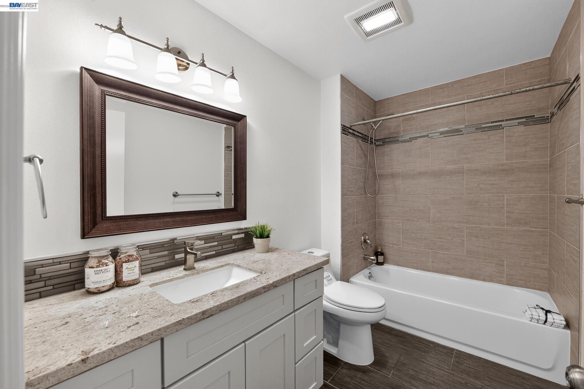 20556 Forest Avenue Castro Valley, CA 94546 - Photo 24 of 28