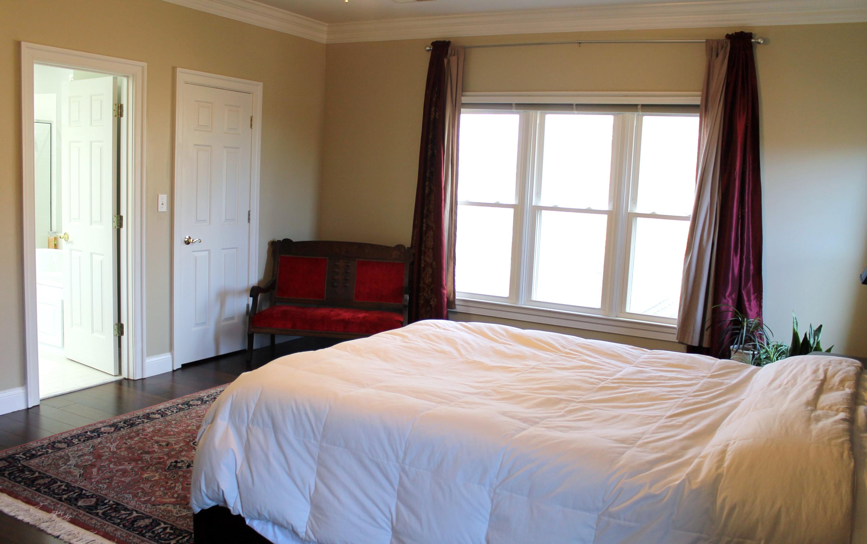 6715 Fairway Ridge Road Roanoke, VA 24018 - Photo 15 of 35 a bedroom with a bed and wooden floor