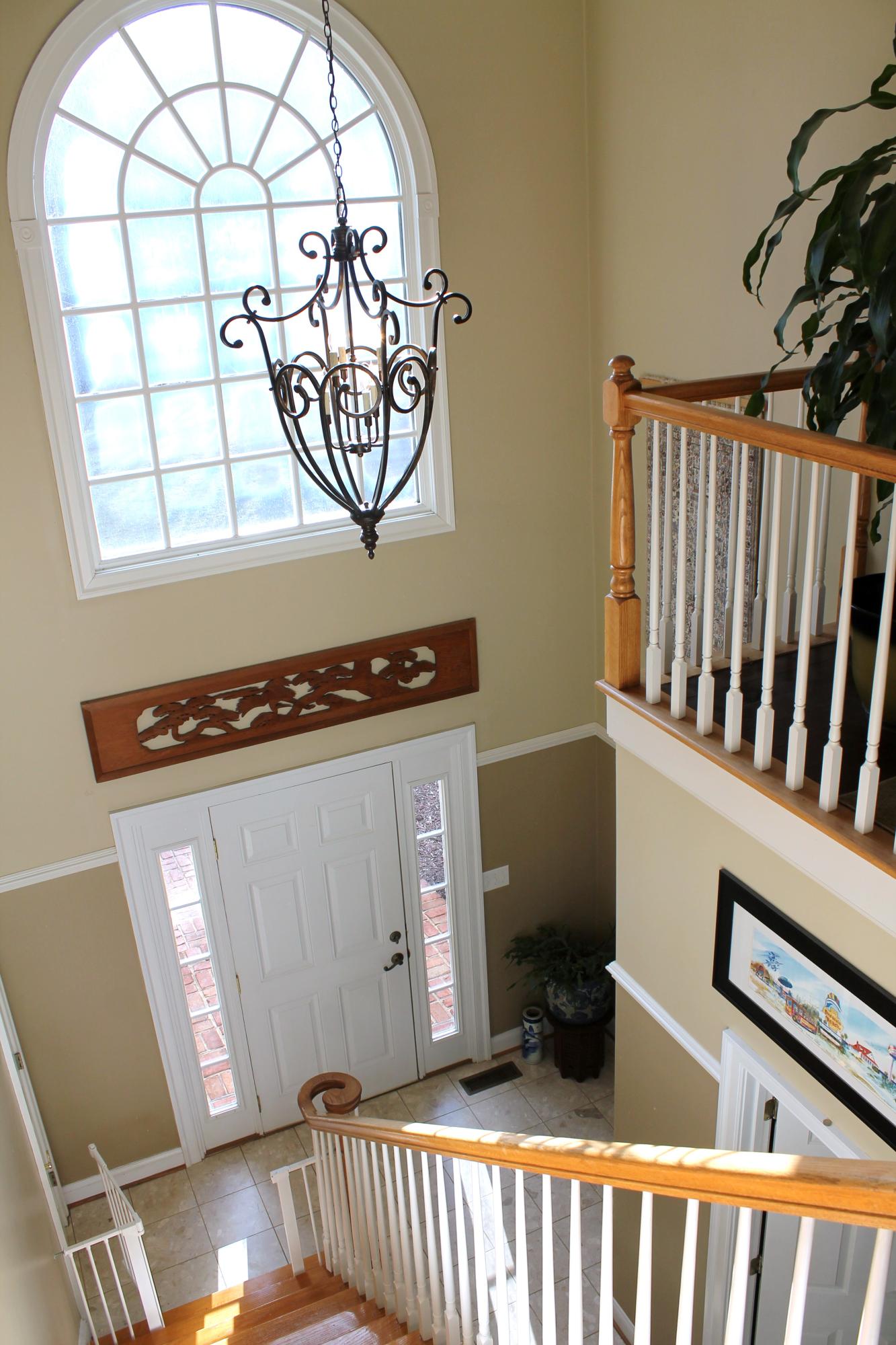 6715 Fairway Ridge Road Roanoke, VA 24018 - Photo 4 of 35 a view of a livingroom with furniture and staircase