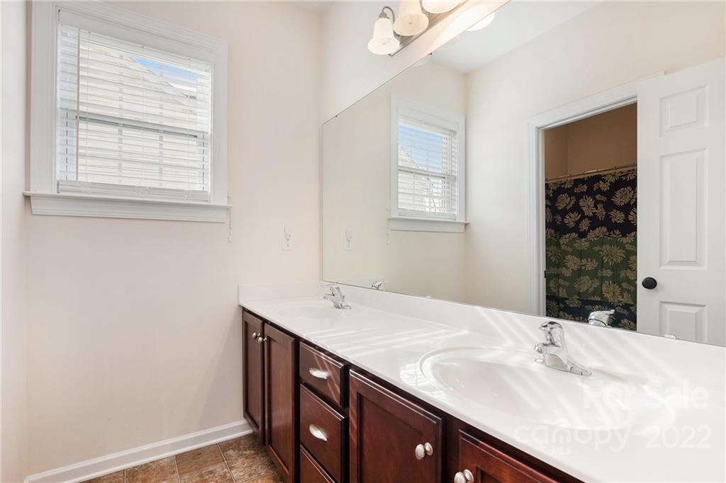 5926 Trailwater Road Charlotte, NC 28278 - Photo 31 of 48 Gallery Image 31