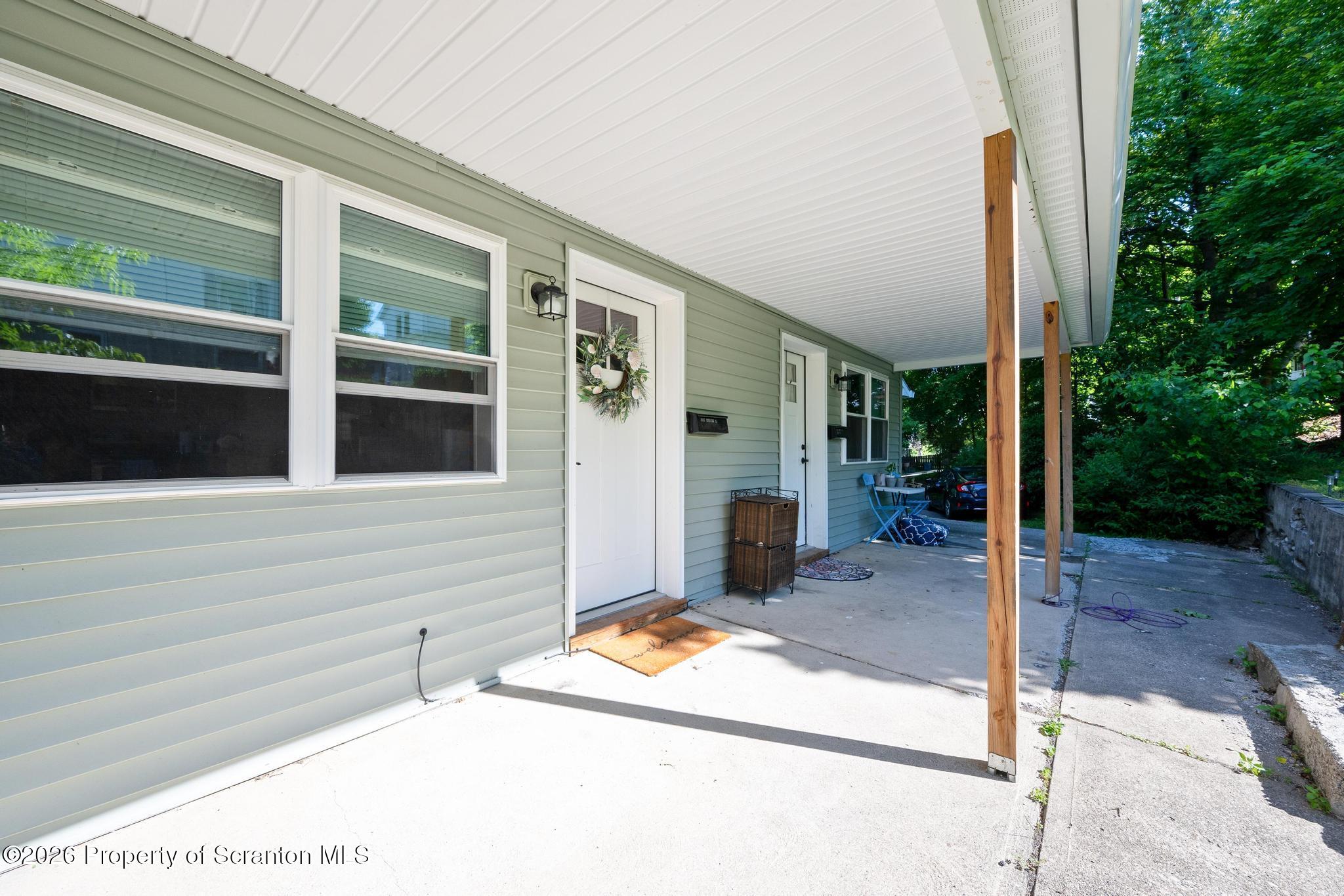 843 Spring Street Avoca, PA 18641 - Photo 12 of 44 Front
