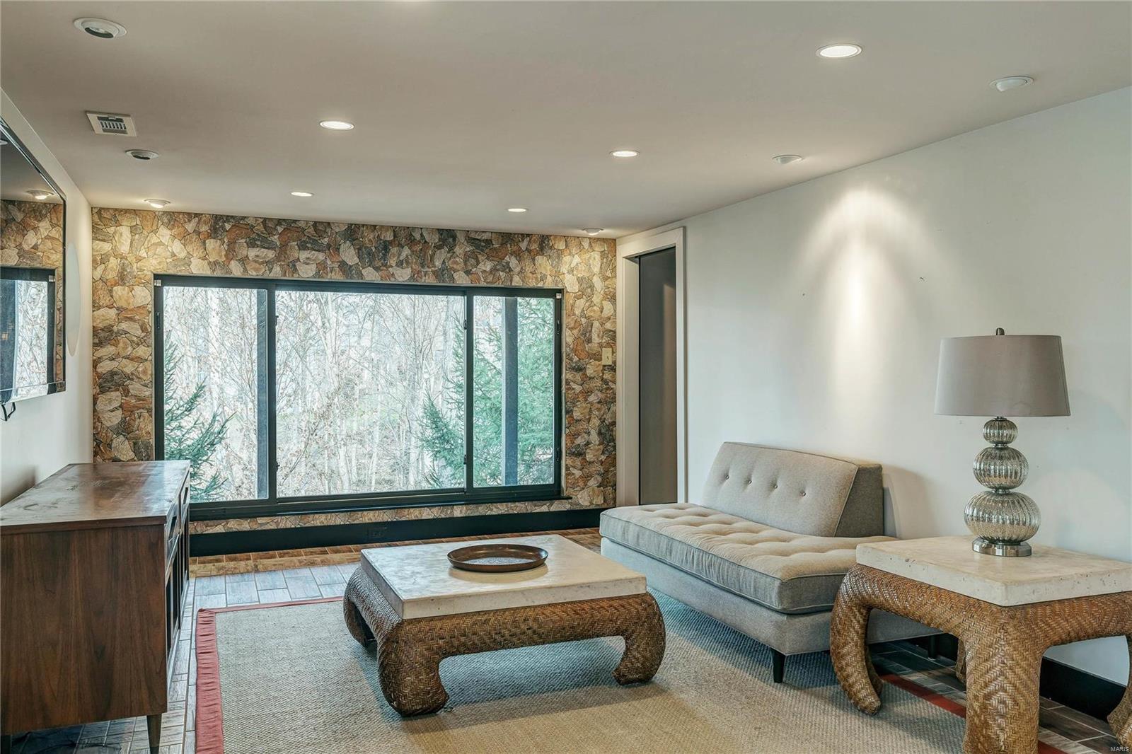 1777 Dougherty Ferry Road St. Louis, MO 63122 - Photo 35 of 49 Gallery Image 35