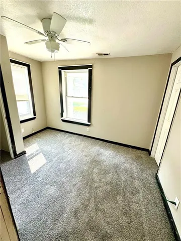 $113,900 | 736 Brown Avenue, Osawatomie, KS 66064