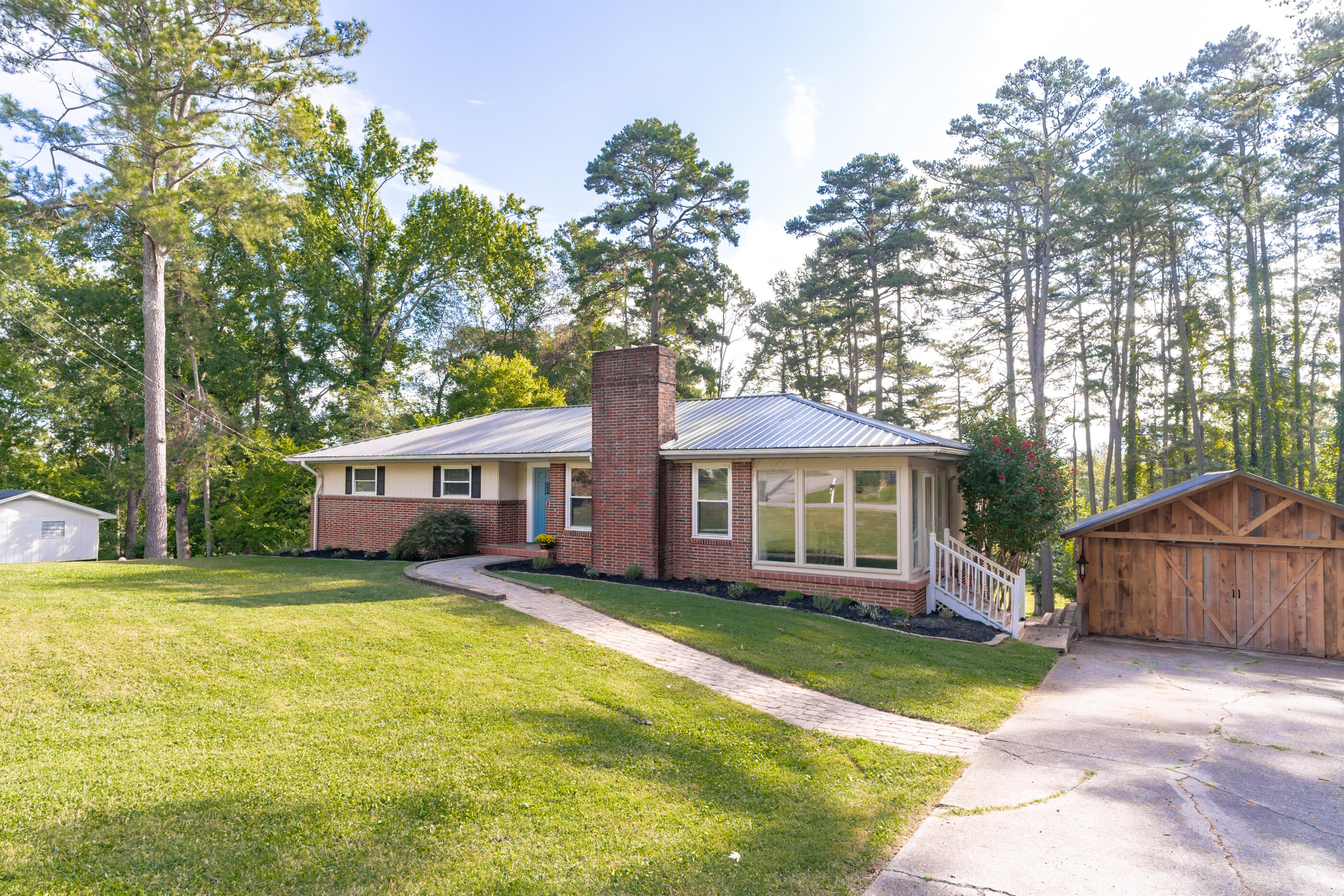 1046 Julian Road Chattanooga, TN 37421 - Photo 1 of 63 DSC09270-1