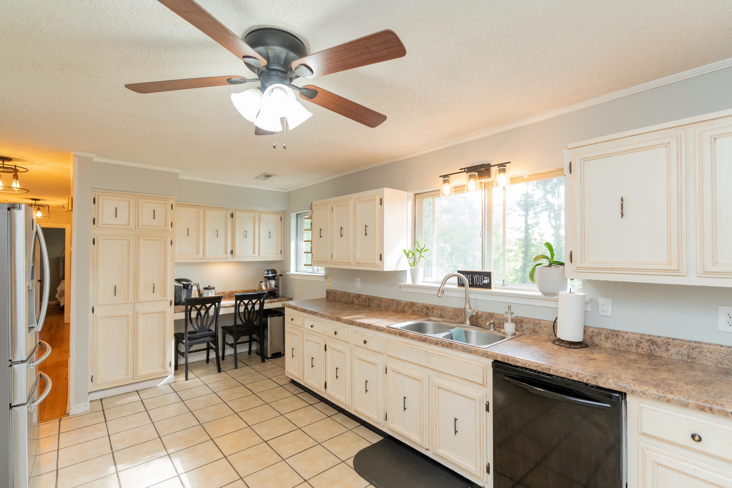 1046 Julian Road Chattanooga, TN 37421 - Photo 14 of 63 DSC09298-23
