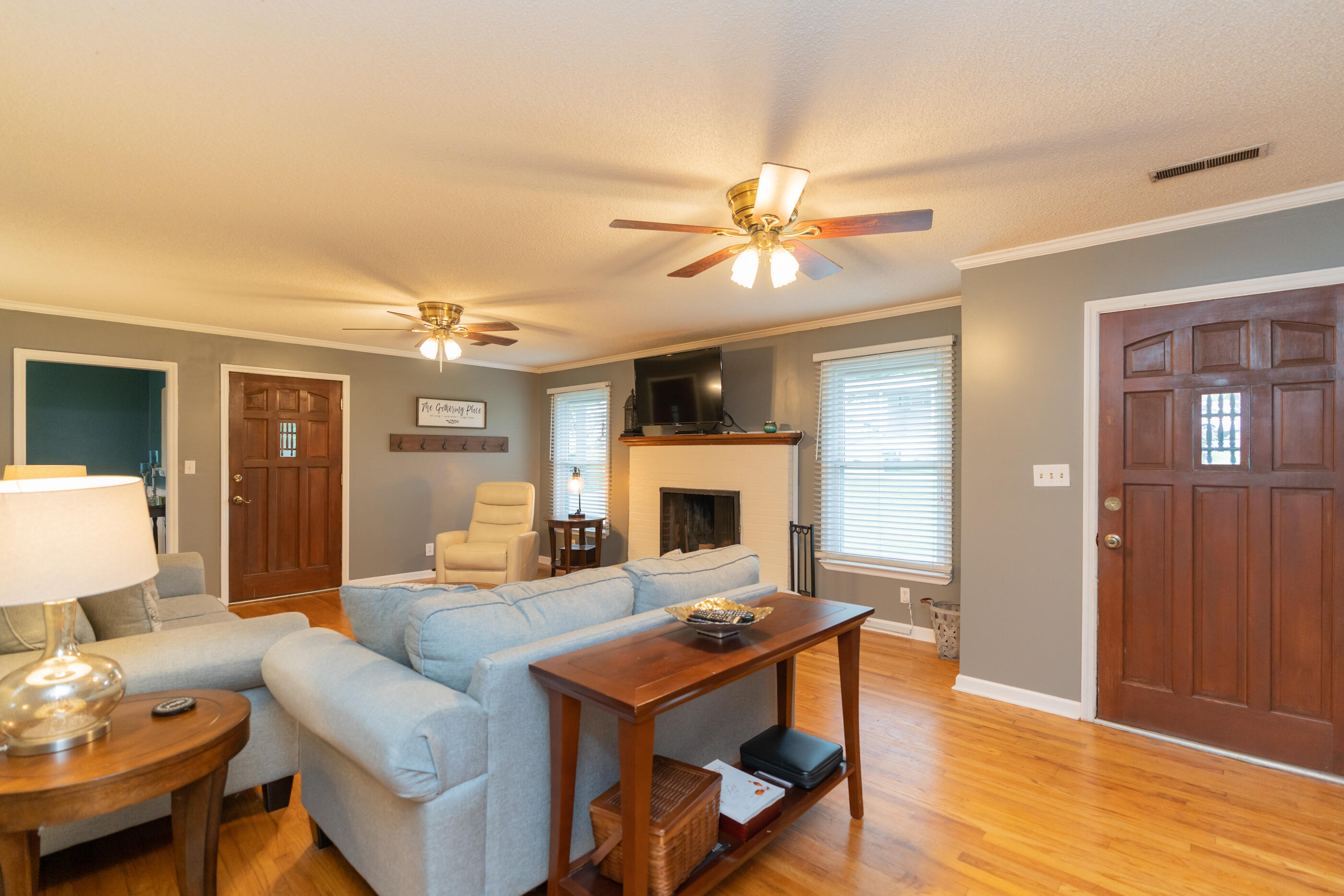 1046 Julian Road Chattanooga, TN 37421 - Photo 3 of 63 DSC09292-17