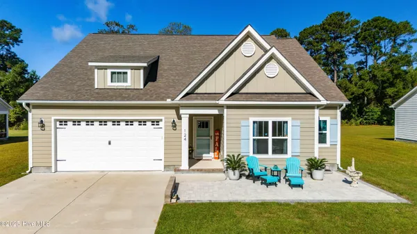 $533,500 | 124 South Brightleaf Drive, Minnesott Beach, NC 28510