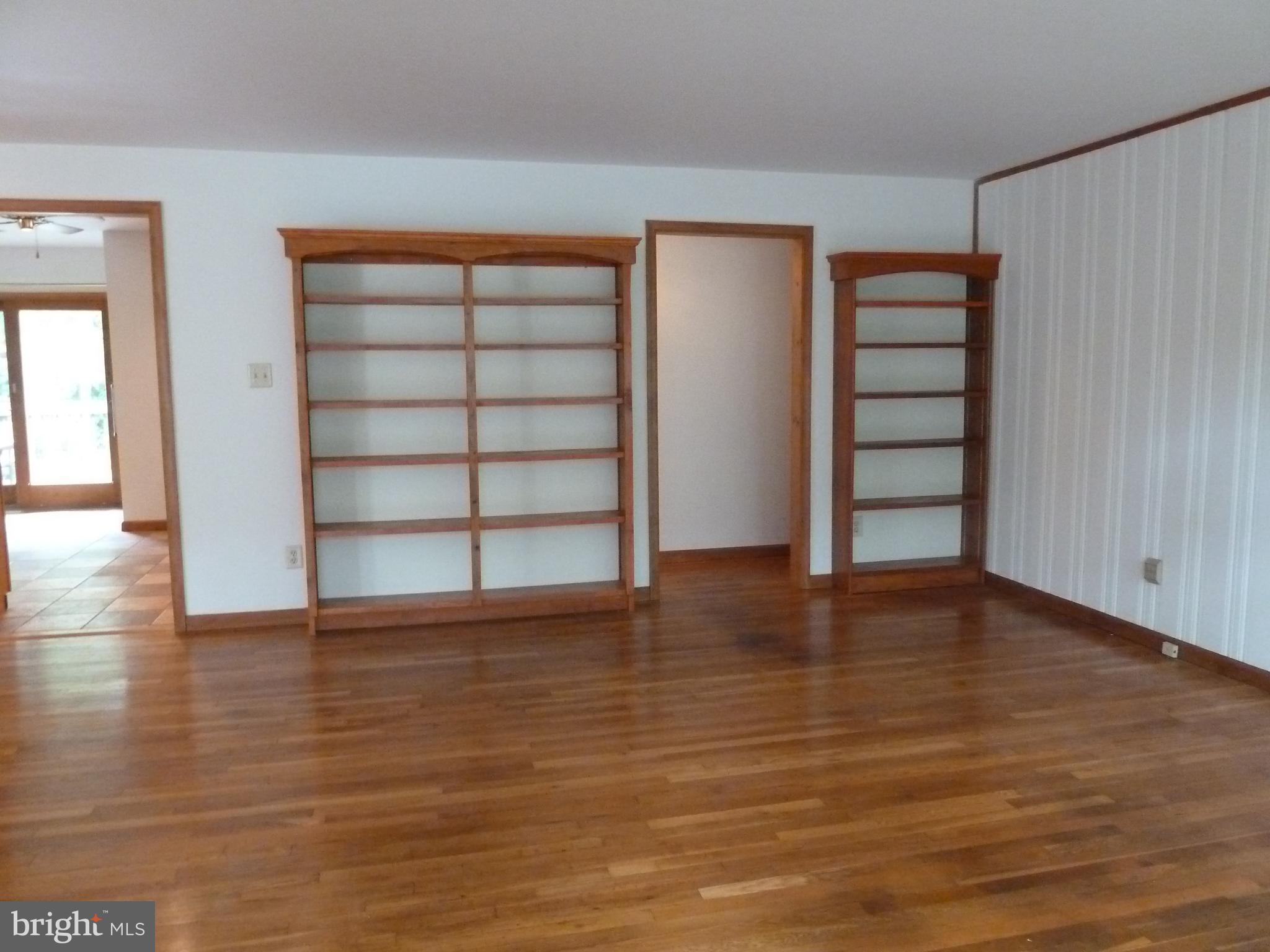 266 West Upper Ferry Road Ewing, NJ 08628 - Photo 5 of 19