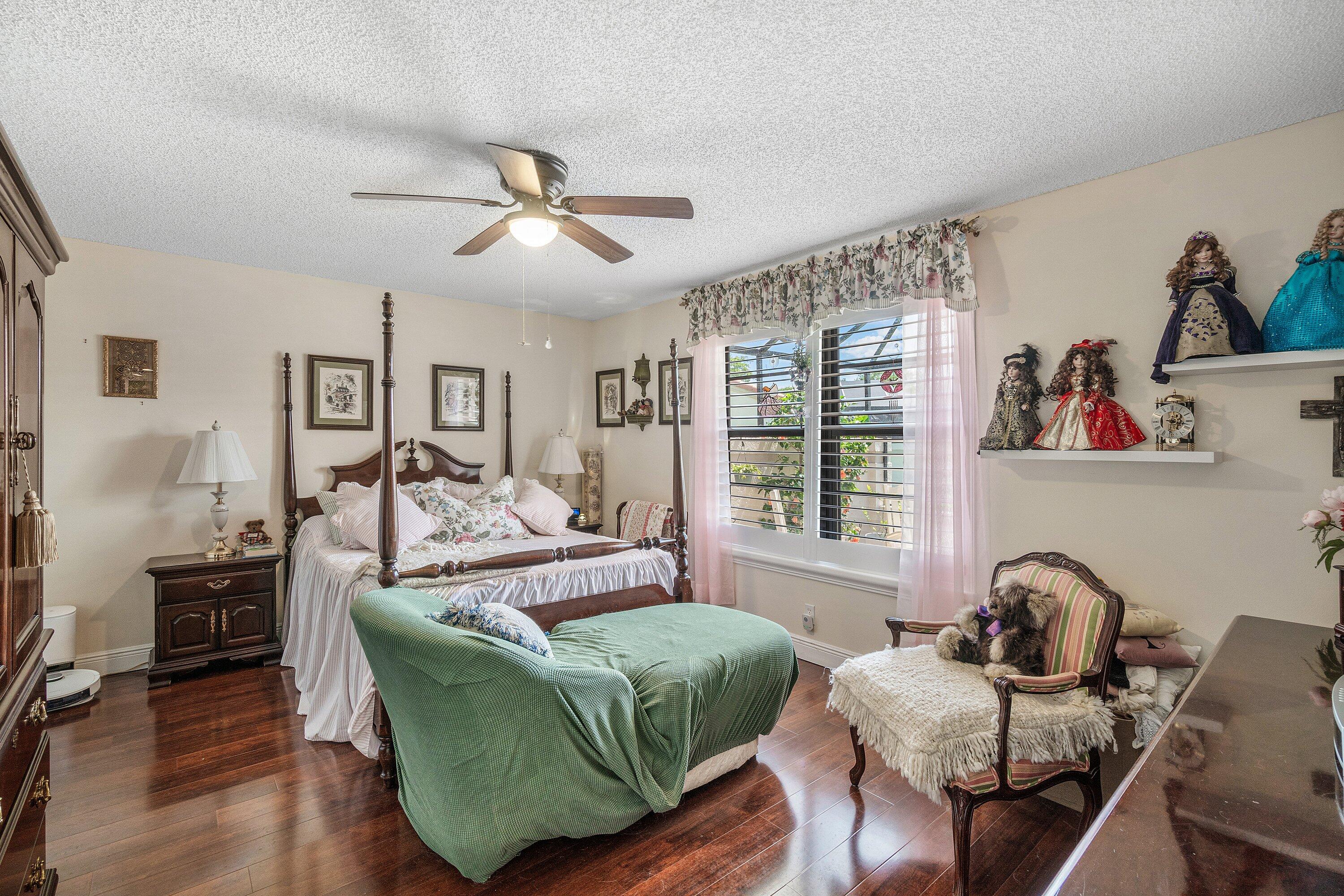 19919 Dean Drive Boca Raton, FL 33434 - Photo 23 of 40 021-19919DeanDrive-BocaRaton-FL-33434-SM