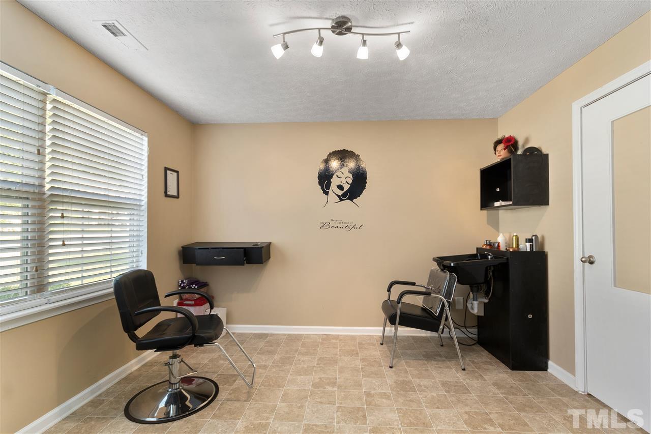 907 Reedy Way Durham, NC 27703 - Photo 9 of 24 Gallery Image 9