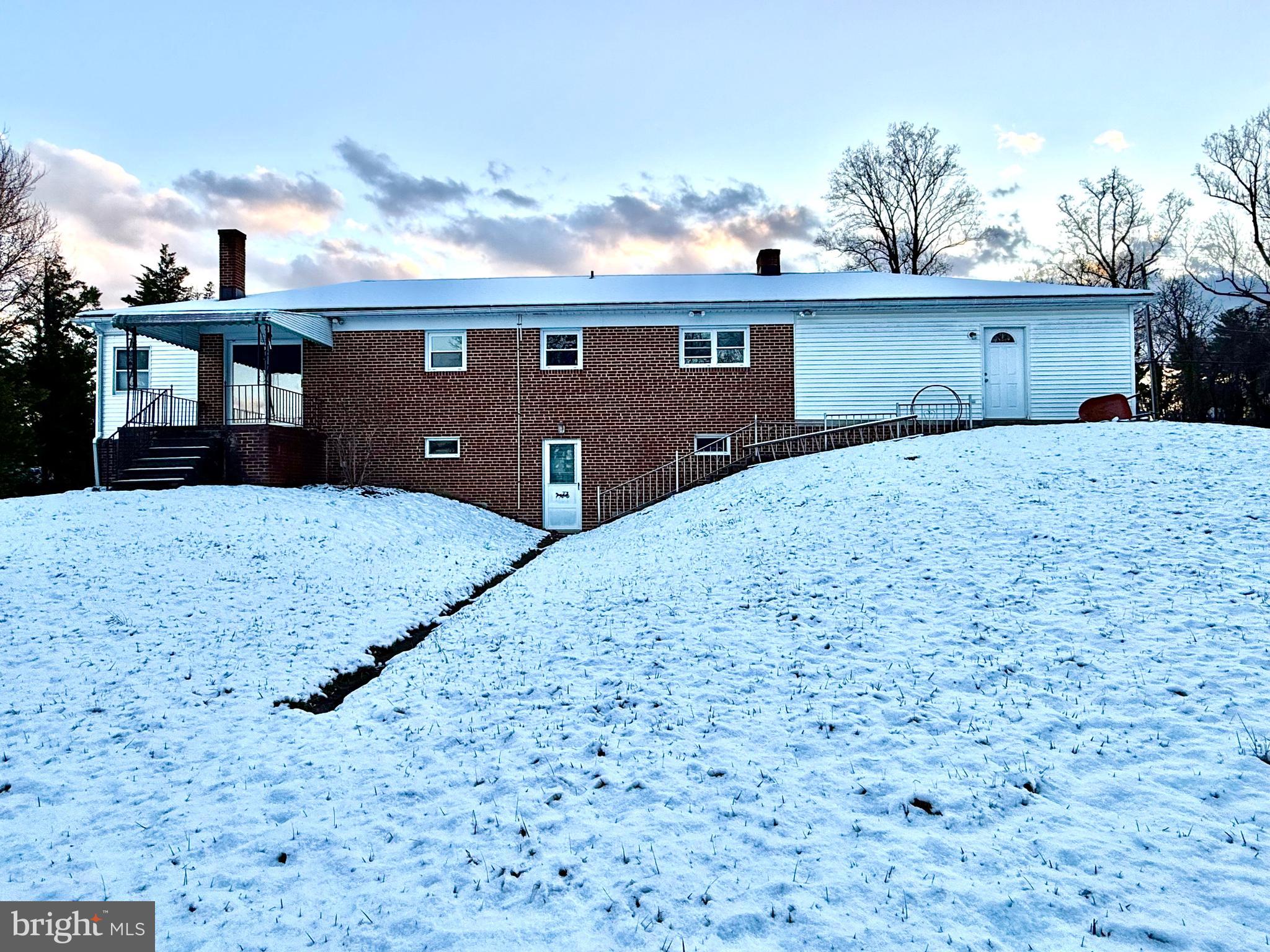 5233 Kerger Road Ellicott City, MD 21043 - Photo 3 of 32