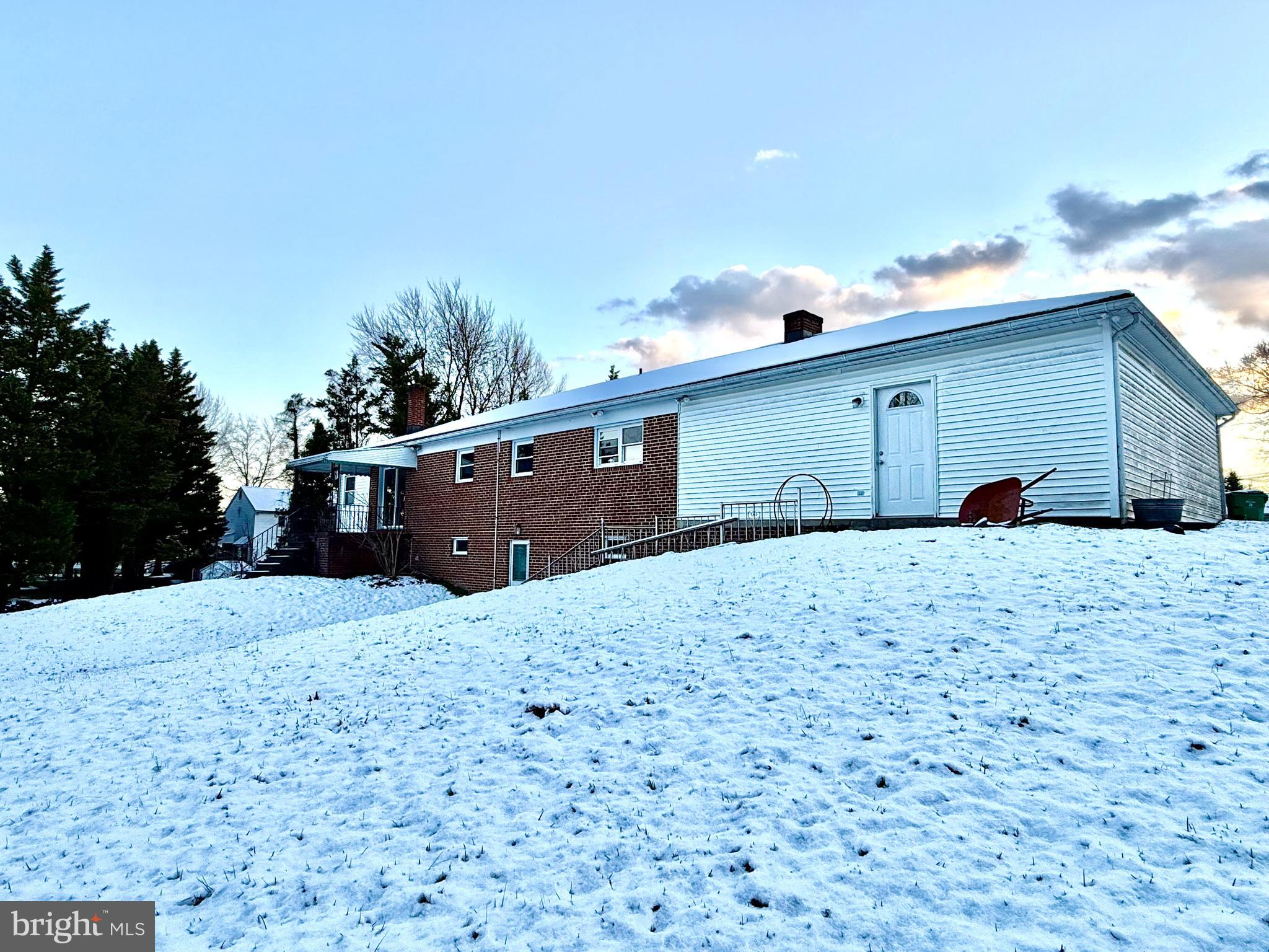 5233 Kerger Road Ellicott City, MD 21043 - Photo 4 of 32