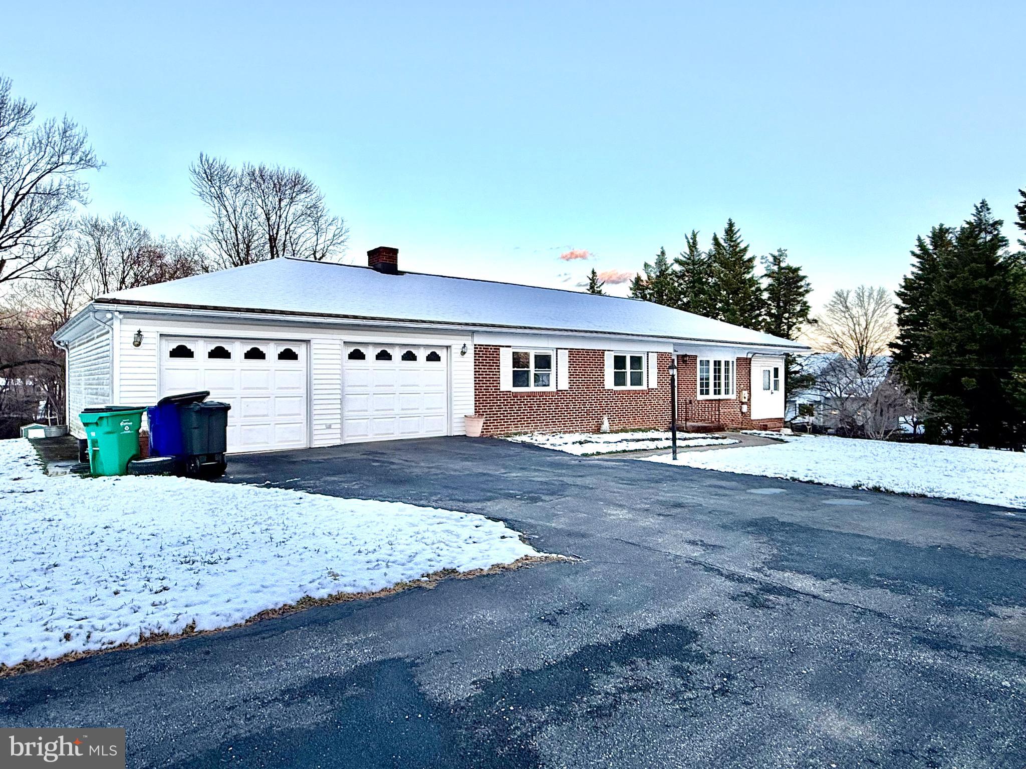 5233 Kerger Road Ellicott City, MD 21043 - Photo 5 of 32