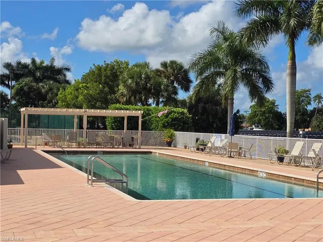 $2,200 | 25069 Peacock Lane, Unit 101, Naples, FL 34114