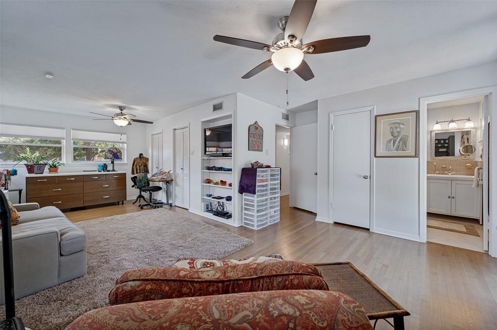 3525 Timberview Road Dallas, TX 75229 - Photo 14 of 31 Gallery Image 14