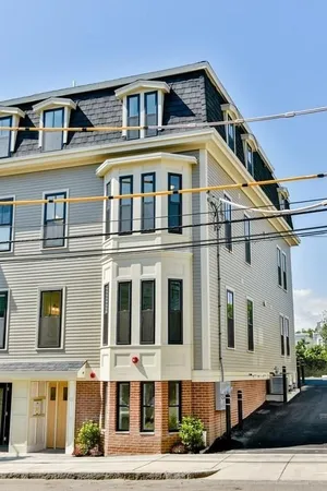 $3,500 | 44 West Eagle Street, Unit 2, Boston, MA 02128