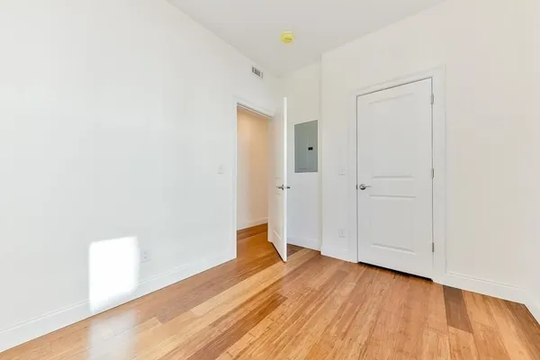 $3,500 | 44 West Eagle Street, Unit 2, Boston, MA 02128
