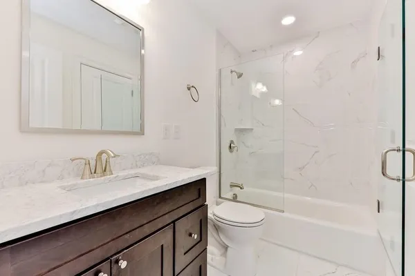 $3,500 | 44 West Eagle Street, Unit 2, Boston, MA 02128