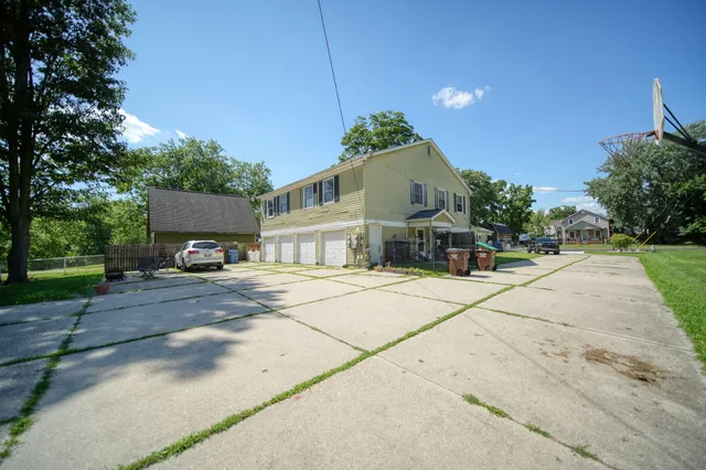 $122,000 | 317 Clark Street, Unit B, Clinton, MI 49236