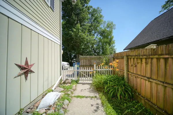 $122,000 | 317 Clark Street, Unit B, Clinton, MI 49236