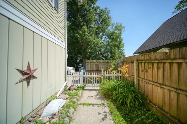 $122,000 | 317 Clark Street, Unit B, Clinton, MI 49236