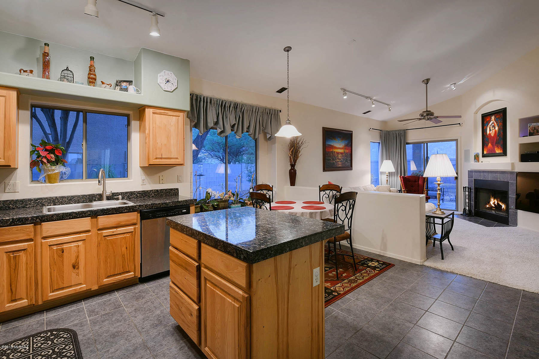60559 East Blackcrest Loop Tucson, AZ 85739 - Photo 9 of 33