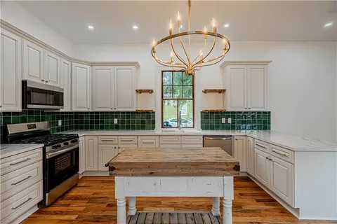 $369,000 | 532 Elmira Avenue, New Orleans, LA 70114