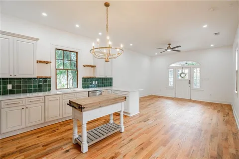 $369,000 | 532 Elmira Avenue, New Orleans, LA 70114