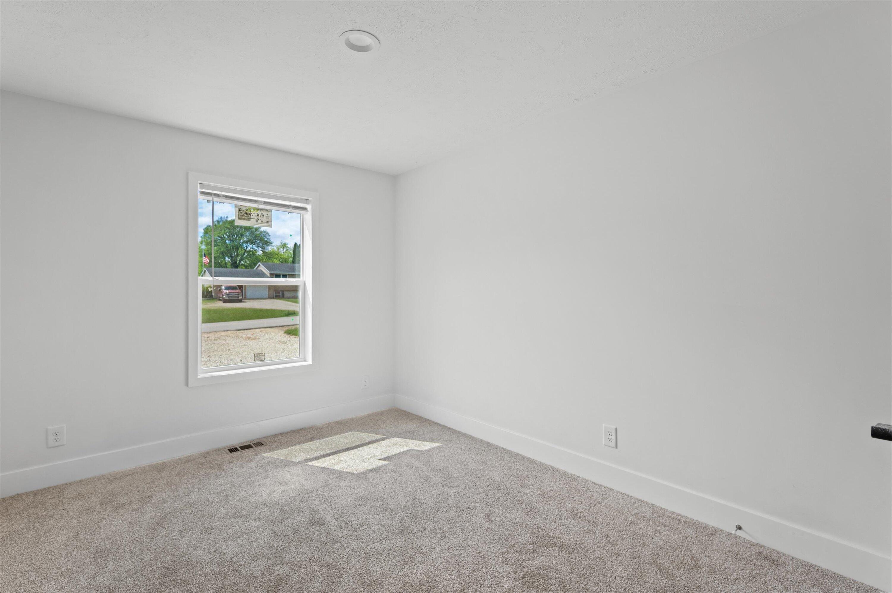 6910 Shady Lane Road Newburg, WI 53090 - Photo 11 of 27 Bedroom