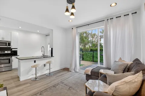 $364,900 | 173 Lake Monterey Circle, Boynton Beach, FL 33426