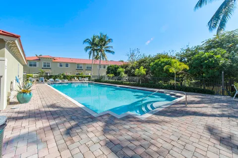 $364,900 | 173 Lake Monterey Circle, Boynton Beach, FL 33426