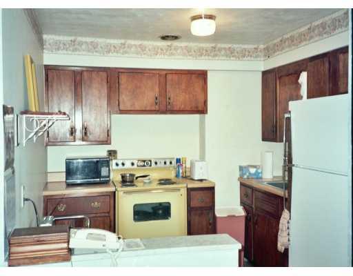 1035 Silver Lane McKees Rocks, PA 15136 - Photo 3 of 8