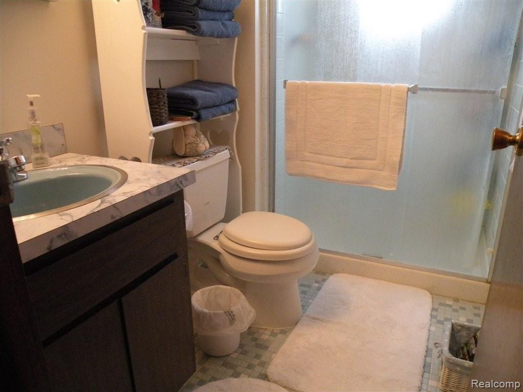 34585 Ridge Street Richmond, MI 48062 - Photo 22 of 25 DSCN5629.JPG
