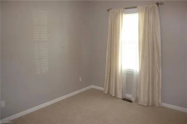 $284,900 | 4140 Willmeade Drive, Winston-Salem, NC 27127