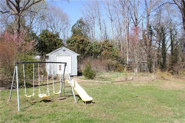 $284,900 | 4140 Willmeade Drive, Winston-Salem, NC 27127