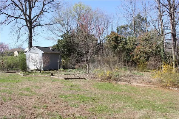 $284,900 | 4140 Willmeade Drive, Winston-Salem, NC 27127