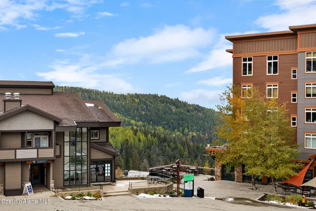 $645,000 | 72 Great Escape Road, Unit 409/411, Sandpoint, ID 83864