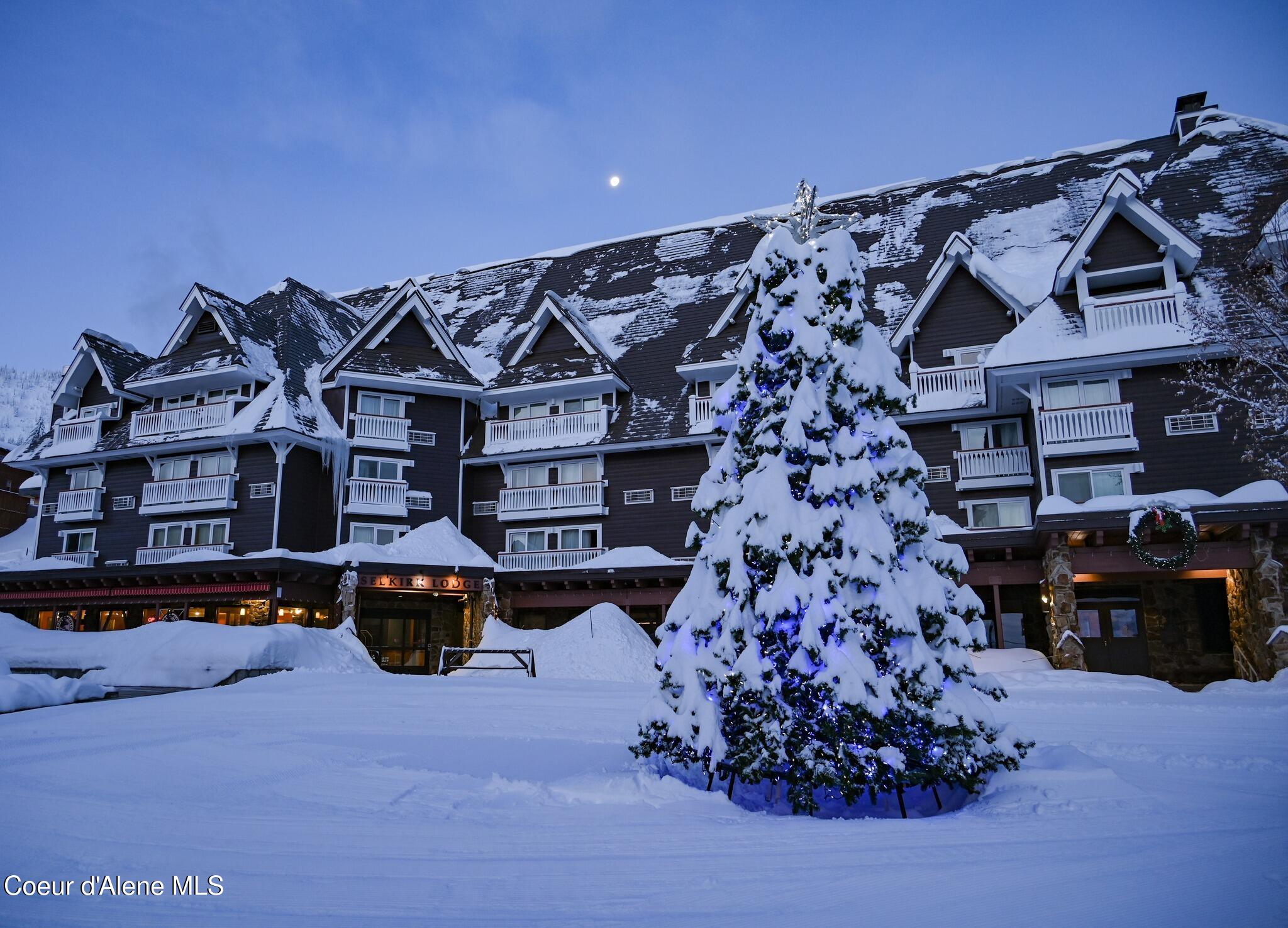 72 Great Escape Road, Unit 409/411 Sandpoint, ID 83864 - Photo 2 of 40 Christmas