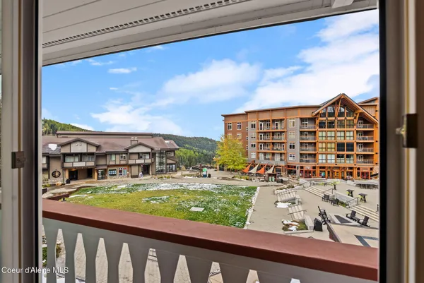 $639,000 | 72 Great Escape Road, Unit 409/411, Sandpoint, ID 83864