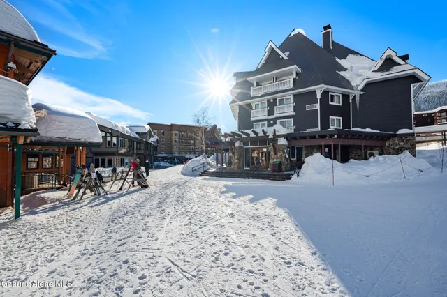 $645,000 | 72 Great Escape Road, Unit 409/411, Sandpoint, ID 83864