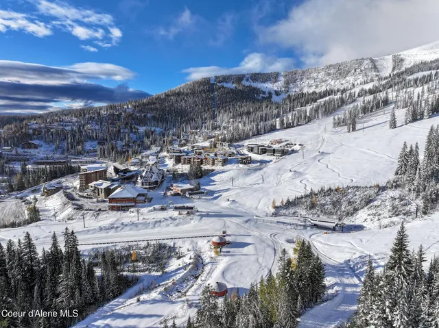 $645,000 | 72 Great Escape Road, Unit 409/411, Sandpoint, ID 83864