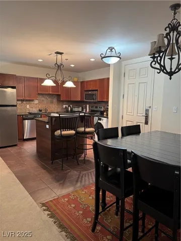 $2,250 | 2455 West Serene Avenue, Unit 706, Las Vegas, NV 89123