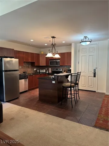 $2,250 | 2455 West Serene Avenue, Unit 706, Las Vegas, NV 89123
